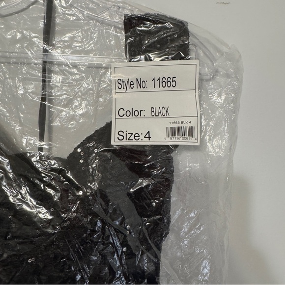 Ieena for Mac Duggal Sequin Gown Size 4 | Black Off-Shoulder Corset Dress - Picture 13 of 15